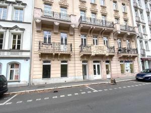 Prodej obchodního prostoru, Karlovy Vary, Mariánskolázeňská, 69 m2