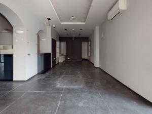 Prodej obchodního prostoru, Karlovy Vary, Zámecký vrch, 150 m2