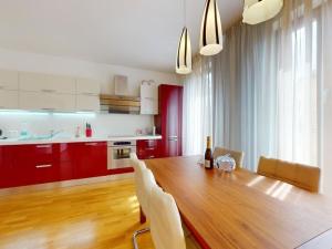 Prodej bytu 3+kk, Karlovy Vary, Libušina, 94 m2