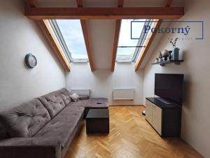 Pronájem bytu 2+kk, Praha - Nové Město, Hálkova, 52 m2