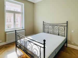 Pronájem bytu 3+kk, Praha - Vinohrady, Římská, 85 m2