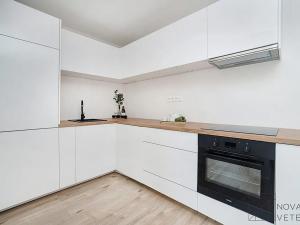 Prodej bytu 4+kk, Praha - Písnice, Na okruhu, 80 m2