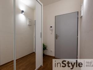 Pronájem bytu 1+kk, Uherské Hradiště, Moravní náměstí, 36 m2