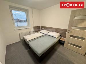 Pronájem bytu 2+kk, Zlín, L. Váchy, 52 m2