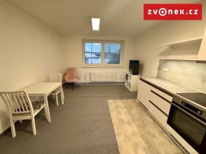 Pronájem bytu 2+kk, Zlín, L. Váchy, 52 m2