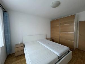 Prodej bytu 3+kk, Praha - Zbraslav, Paškova, 72 m2