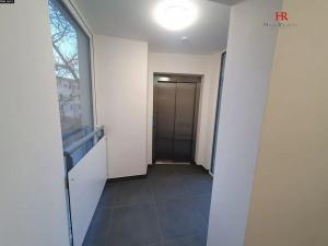 Pronájem bytu 1+kk, Tuchoměřice, V Kněžívce, 22 m2