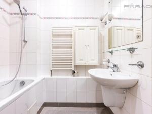 Pronájem bytu 3+1, Praha - Nové Město, Dřevná, 102 m2