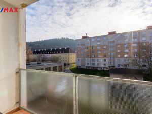 Prodej bytu 3+1, Karlovy Vary, Krymská, 63 m2