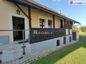 Prodej rodinného domu, Lišany, Pražská, 290 m2