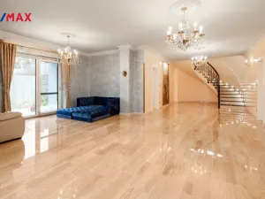 Prodej rodinného domu, Jenišov, Pod Vrchem, 483 m2