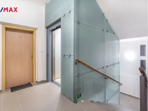 Prodej bytu 6+kk a větší, Karlovy Vary, Svahová, 537 m2