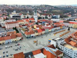 Pronájem obchodního prostoru, Třebíč, Karlovo nám., 183 m2