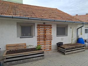 Pronájem rodinného domu, Břeclav, 35 m2