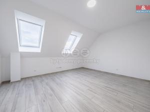 Pronájem bytu 3+kk, Sedlčany, Nademlýnská, 90 m2