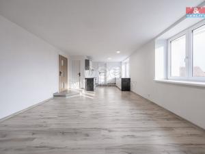 Pronájem bytu 4+kk, Sedlčany, Nademlýnská, 90 m2