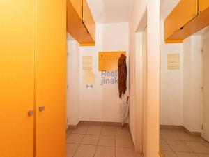 Pronájem bytu 1+kk, Praha - Michle, Elektrárenská, 34 m2