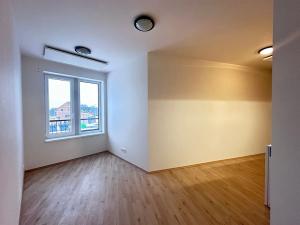 Pronájem bytu 1+kk, Škvorec, 21 m2