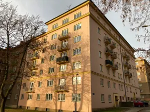 Pronájem bytu 1+1, Ostrava, Komenského, 33 m2