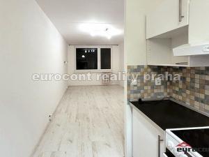 Pronájem bytu 2+kk, Praha - Strašnice, Ke Strašnické, 48 m2