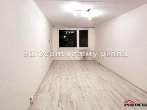 Pronájem bytu 2+kk, Praha - Strašnice, Ke Strašnické, 48 m2