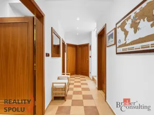 Prodej rodinného domu, Veleň, U studánky, 184 m2