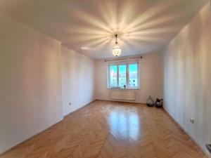 Pronájem bytu 2+kk, Praha - Bubeneč, Eliášova, 43 m2