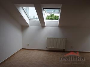 Pronájem bytu 1+kk, Opava - Město, U Fortny, 30 m2