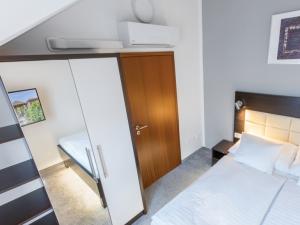 Pronájem bytu 3+kk, Praha - Nové Město, Hlavova, 52 m2