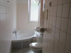 Pronájem bytu 2+kk, Praha - Holešovice, U staré plynárny, 42 m2