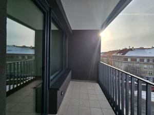 Pronájem bytu 2+kk, Praha - Vysočany, Kolbenova, 60 m2