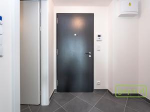 Pronájem bytu 1+kk, Praha - Holešovice, U Pergamenky, 34 m2