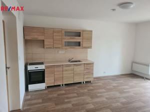 Pronájem bytu 2+kk, Pelhřimov, Krasíkovická, 42 m2