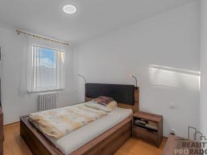 Prodej bytu 2+1, Znojmo, Sokolovská, 58 m2