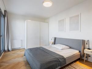 Pronájem bytu 2+kk, Praha - Karlín, Za Karlínským přístavem, 60 m2