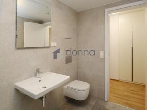 Pronájem bytu 1+kk, Praha - Smíchov, Toyen, 42 m2