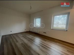 Pronájem bytu 1+kk, Náchod, Borská, 30 m2