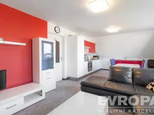 Prodej rodinného domu, Praha - Suchdol, Armádní, 400 m2