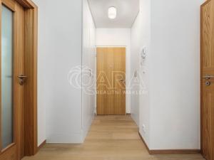 Pronájem bytu 3+kk, Praha - Prosek, Veltruská, 62 m2