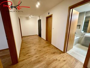 Pronájem bytu 4+kk, Praha - Dolní Měcholupy, Kardausova, 123 m2