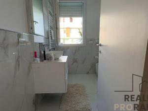 Prodej bytu 3+kk, Viale Torre Costiera, 65013 Città Sant'Angelo PE, Itálie, 75 m2