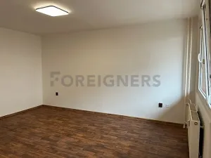 Pronájem bytu 1+kk, Pardubice, Palackého třída, 32 m2