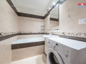 Pronájem bytu 2+kk, Praha - Bohnice, Zelenohorská, 43 m2