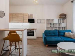 Pronájem bytu 2+kk, Praha - Holešovice, Plynární, 48 m2