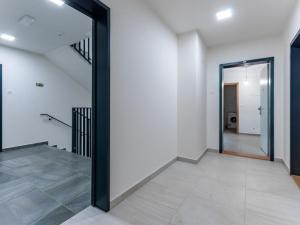 Pronájem bytu 2+kk, Praha - Vysočany, Strnadových, 55 m2