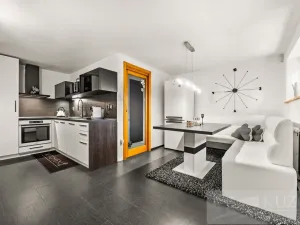 Prodej rodinného domu, Stará Huť, Ke Strži, 230 m2