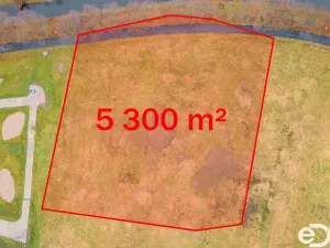 Prodej komerčního pozemku, Chrudim, 5300 m2