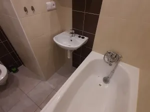 Pronájem bytu 2+kk, Praha - Bohnice, Toruňská, 37 m2