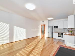 Pronájem bytu 2+kk, Praha - Smíchov, Šiklové, 70 m2