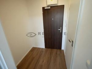 Pronájem bytu 1+kk, České Budějovice, Žižkova tř., 28 m2